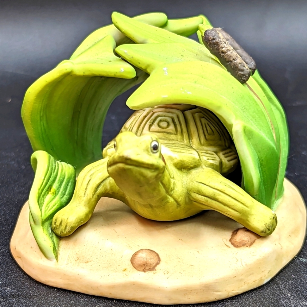 Franklin Mint Porcelain Woodland Surprises Figure Turtle